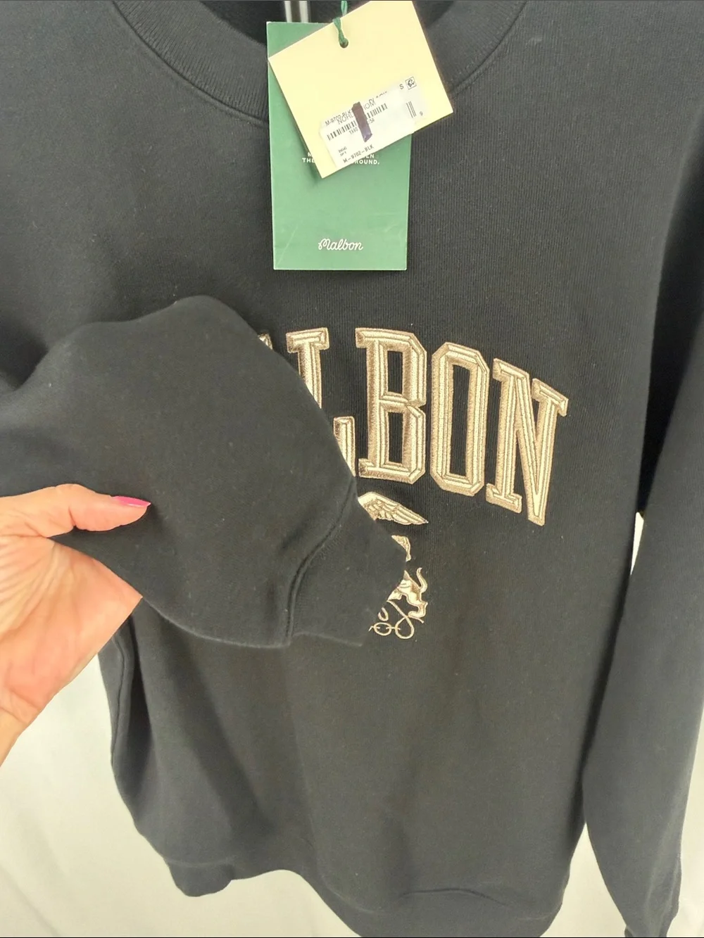 NWT Malbon Golf Black Embroidered Crest Crewneck Sweatshirt – Size Small